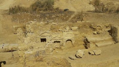 Hallan un antiguo templo grecorromano en pleno desierto de Egipto