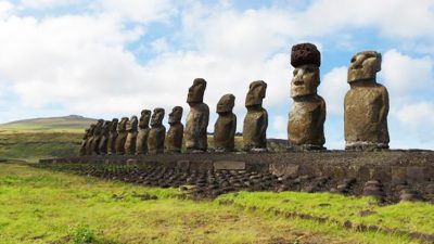 El misterio de las estatuas con sombrero de la isla de Pascua