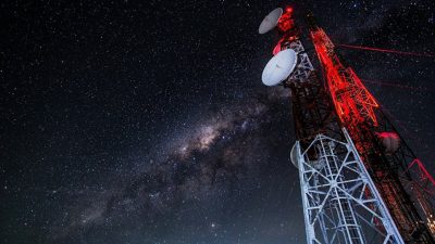 Astrofísicos registran una señal extraterrestre sin precedentes