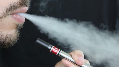 El vapor del cigarrillo electrónico aumenta la inflamación del pulmón