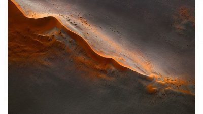 Fotógrafa capta las elegantes formas del desierto de Namibia desde el cielo