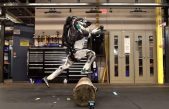 La nueva y sorprendente habilidad del robot Atlas de Boston Dynamics: ahora hace parkour