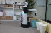 Crearon un robot que ordena el hogar: levanta las cosas que están tiradas en el piso y las pone en su lugar