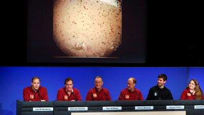La sonda InSight envía la primera imagen de la superficie de Marte © REUTERS / Mike Blake ESPACIO