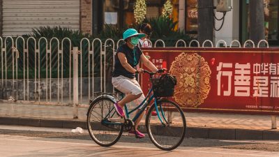 La contaminación del aire reduce la felicidad