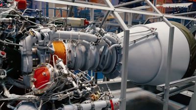 Roscosmos revela detalles del propulsor de cohete más potente del mundo