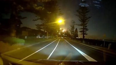 Una impactante ‘bola de fuego’ ilumina el cielo de Australia