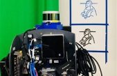 Este robot es capaz de imitar la escritura de cualquier persona