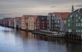 Noruega presenta un edificio que crea más energía de la que consume