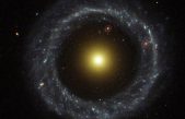 El objeto de Hoag, la extraña galaxia dentro de una galaxia en cuyo interior hay otra galaxia
