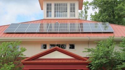 ¿Debemos instalar baterías junto a nuestros paneles solares?