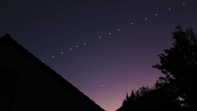 La explicación de los ‘trenes de luces’ en el cielo que están apareciendo en todo el mundo