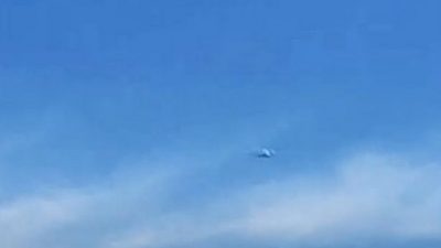 Misterioso «objeto de movimiento rápido» filmado volando en un avión de pasajeros en Filadelfia