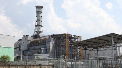 Temor a una nueva explosión y demolición en la central nuclear de Chernóbil