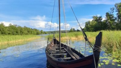 Arqueólogos encuentran un singular astillero vikingo en un lago sueco