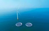 China pone en marcha la primera central flotante híbrida eólica-solar del mundo