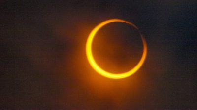 Llegó el momento: el eclipse solar híbrido protagonizará los eventos astronómicos de abril 2023