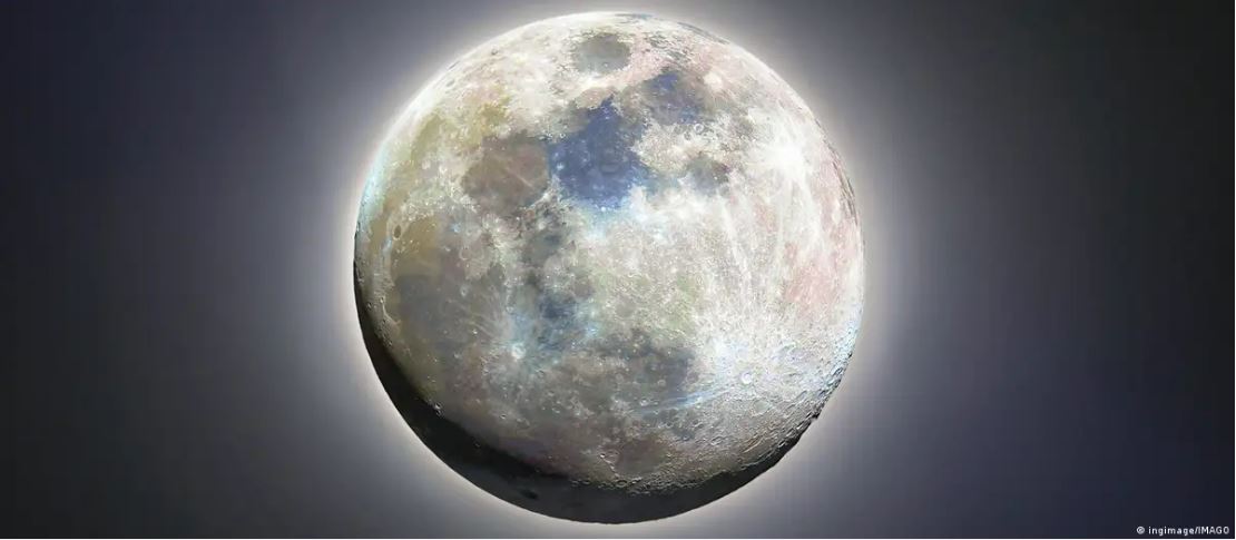 Hallan misteriosa roca radiactiva en cara oculta de la Luna