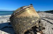 ¿Restos de un vehículo extraterrestre? Australia estudia misterioso objeto hallado en una playa