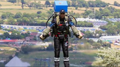 Rocket pizza: la primera entrega de pizzas usando un jetpack