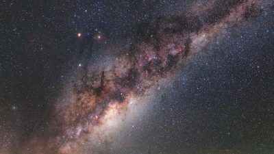 Descubren algunas de las estrellas más antiguas del cosmos en el centro de nuestra galaxia