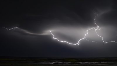 El rayo: Un vistazo a la fuerza natural más electrizante