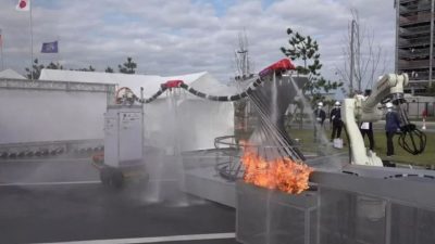 Es una enorme serpiente robótica y ayudará a combatir los incendios de forma segura para los humanos