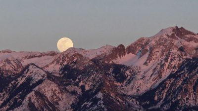 Este fin de semana podrás ver la Luna más «pequeña» del año